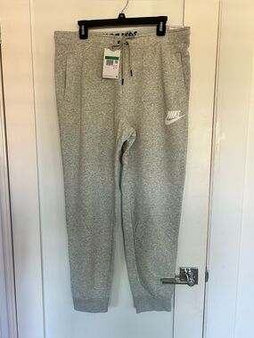 Nike women's Grey Logo Fleece Joggers size XL